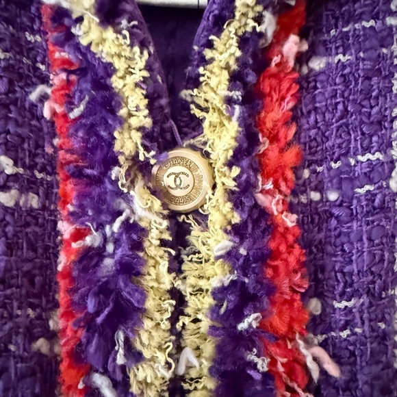 VINTAGE CHANEL Purple and Red Tweed Blazer with Fringe Details - Picture 3 of 5